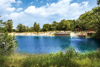 Textilfreies Baden im Natursee, Miramar Weinheim | © Erlebnisbad Miramar Weinheim
