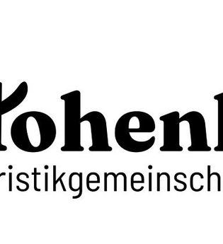 Das Logo der Touristikgemeinschaft Hohenlohe besteht aus einer Welle und dem Namen Hohenlohe | © Touristikgemeinschaft Hohenlohe e. V.