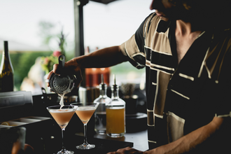 Weinlounge auf dem Weingut Martin Schropp | Erlenbach | HeilbronnerLand | © Weingut Martin Schropp