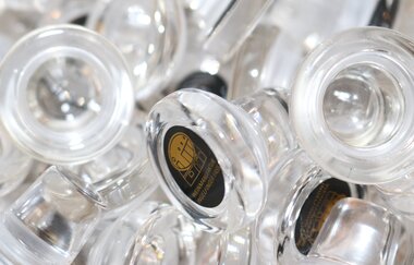 Glaskorken mit dem Logo Weinmanufaktur Ingelfinger Fass | © Touristikgemeinschaft Hohenlohe e. V. | Marion Schlund