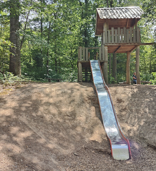 Waldspielplatz an der Lutz-Sigel-Hütte | Untergruppenbach - Nähe Burg Stettenfels | HeilbronnerLand | © Touristikgemeinschaft HeilbronnerLand