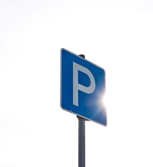 Parkplatzschild mit Sonne | © TMBW