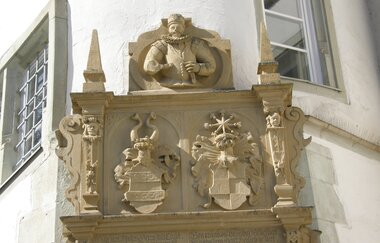 Familienwappen am Eingangsportal | © BTB Bad Rappenau