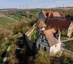 Blick auf die Höhenburg Schloss Liebenstein in Neckarwestheim. | © Schloss Liebenstein | Gemeinde Neckarwestheim