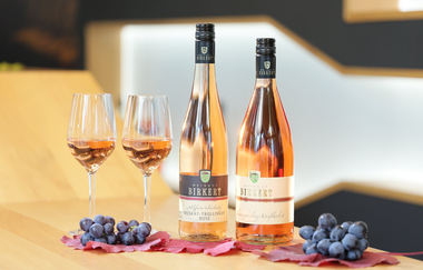 Roséwein Flaschen und Gläser | © Touristikgemeinschaft Hohenlohe e.V. | Andi Schmid