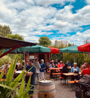 Weinausschank Eberstadt mit Weinen der Winzer vom Weinsberger Tal | © Winzer vom Weinsberger Tal