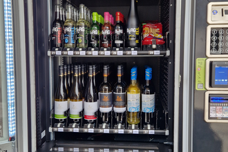 Inhalt des Weinautomatens am Weinhaus der Winzer vom Weinsberger Tal | © Weinautomat Winzer vom Weinsberger Tal