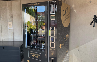 Weinautomat Privatkellerei Rolf Willy | © Privatkellerei Willy
