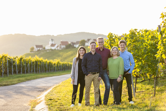 Familienfoto Weingut Ott | Sachsenheim | Weingut | © Weingut Kurt und Dietmar Ott