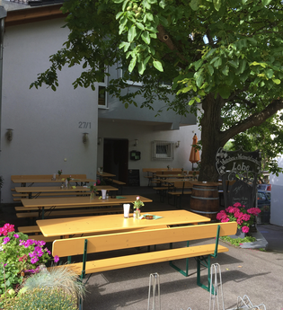 Außenbereich Winzerstube Löhe | Erlenbach | HeilbronnerLand | © Winzerstube Löhe