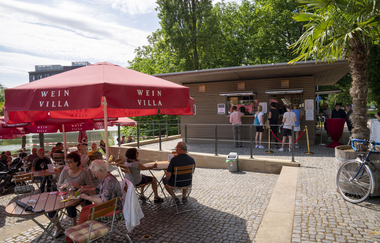 Weinpavillon an der Neckarbühne | © Heilbronn Marketing GmbH/Jürgen Häffner