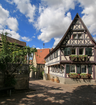 Weinstube Sonne | historische Altstadt Lauffen am Neckar | HeilbronnerLand | © Stadtverwaltung Lauffen am Neckar