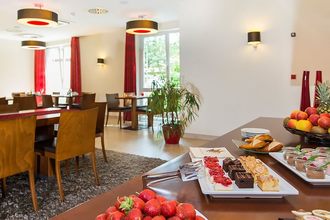 Ein Kuchenbuffet ist angerichtet | © Touristikgemeinschaft Hohenlohe e. V. | Hotel Württemberger Hof