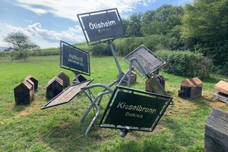 Zerstörung: Kunst am Eppinger-Linien-Weg