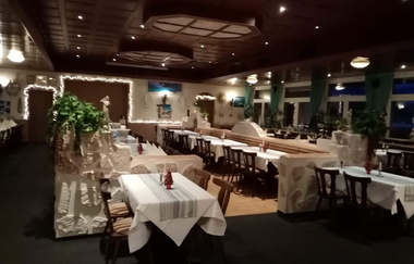 Gastraum Zum Griechen | © Zum Griechen