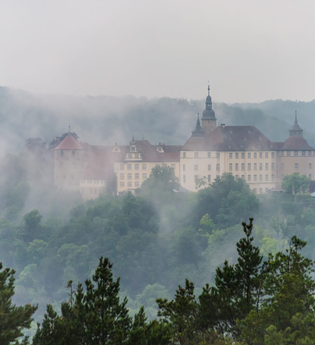 Schloss Langenburg im Nebel | © TMBW