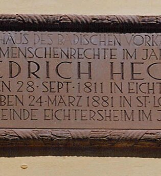 Bild von der Friedrich Hecker Tafel | © Land der 1000 Hügel - Kraichgau-Stromberg