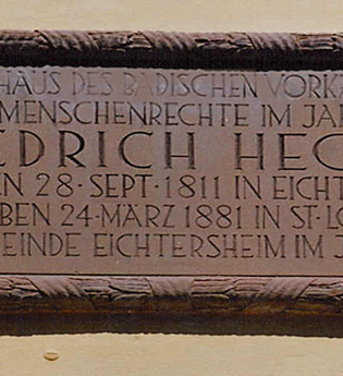 Bild von der Friedrich Hecker Tafel | © Land der 1000 Hügel - Kraichgau-Stromberg