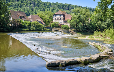 Wehr und Mühle am Kocher in Forchtenberg | © Touristikgemeinschaft Hohenlohe e. V. | Florian Trykowski