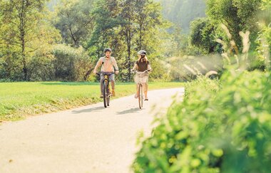 Etappe 1 Radfahrer zwischen Wengen und Untergröingen | © Arbeitsgemeinschaft Kocher-Jagst-Radweg