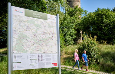 Wanderung auf dem Württembergischen Weinwanderweg bei Leingarten | HeilbronnerLand | © Touristikgemeinschaft HeilbronnerLand