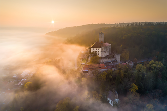 Luftaufnahme Burg Guttenberg | Neckarmühlbach | HeilbronnerLand | © Burg Guttenberg