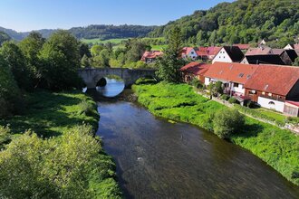 Heimhausen mit der Jagst | © Touristikgemeinschaft Hohenlohe e. V. | Andi Schmid
