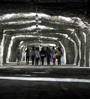 Besucher im Salzbergwerk Bad Friedrichshall | HeilbronnerLand | © Stadt Bad Friedrichshall