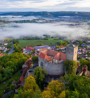 Burg Guttenberg in Haßmersheim-Neckarmühlbach / Odenwald | © Burg Guttenberg