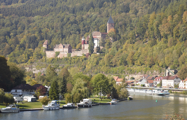 Blick auf Schloss Zwingenberg | © Touristikgemeinschaft Odenwald e.V.