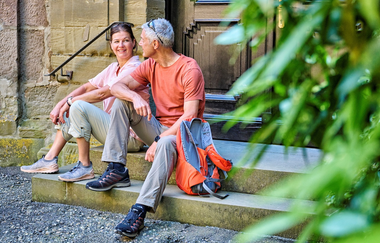 Radfahrer bei Schloss Waldenburg | © Touristikgemeinschaft Hohenlohe e. V. | Florian Trykowski
