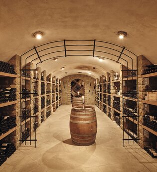Raritätenkeller des Weinguts Albrecht-Kiessling | © Weingut Albrecht-Kiessling