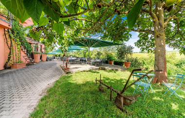 Grüne Terrasse des Hofcafé Fuchs | Obersulm | HeilbronnerLand | © Hofcafé Fuchs