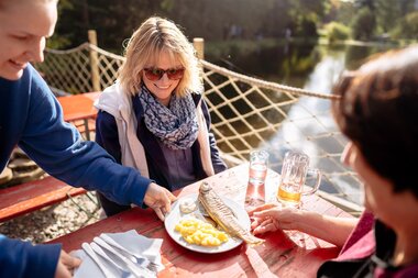 © © 2025 Sebastian Weindel, all rights reserved.